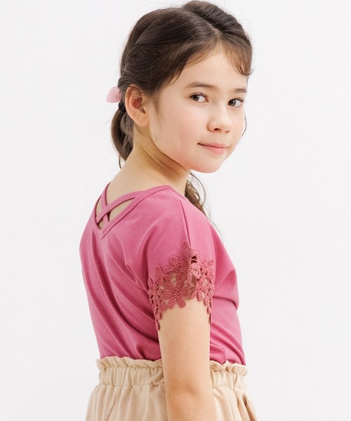 Bee des Bee（ビーデスビー）の「バッククロス半袖トップス（Tシャツ/カットソー・キッズ・ネイビー/ピンク/ブルー/ホワイト/サックスブルー/ミント/イエロー系その他/カーキ/ブラック/グリーン系その他/グレイッシュベージュ/ブルーグレー/レッド系/ライトブラウン・150cm/130cm/120cm/140cm/110cm/100cm）」の14枚目の写真