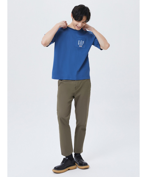 GAP（ギャップ）の「FREE&FLOW ウェーダーパンツ（チノパンツ・メンズ・ブラック/ベージュ/ネイビー/インディゴブルー/グレー/グリーン/カーキ・30W/32W/28W/29W/31W/33W/34W/36W/38W/35W）」の20枚目の写真