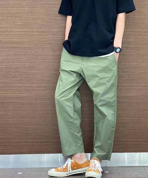 GAP（ギャップ）の「FREE&FLOW ウェーダーパンツ（チノパンツ・メンズ・ブラック/ベージュ/ネイビー/インディゴブルー/グレー/グリーン/カーキ・30W/32W/28W/29W/31W/33W/34W/36W/38W/35W）」の6枚目の写真