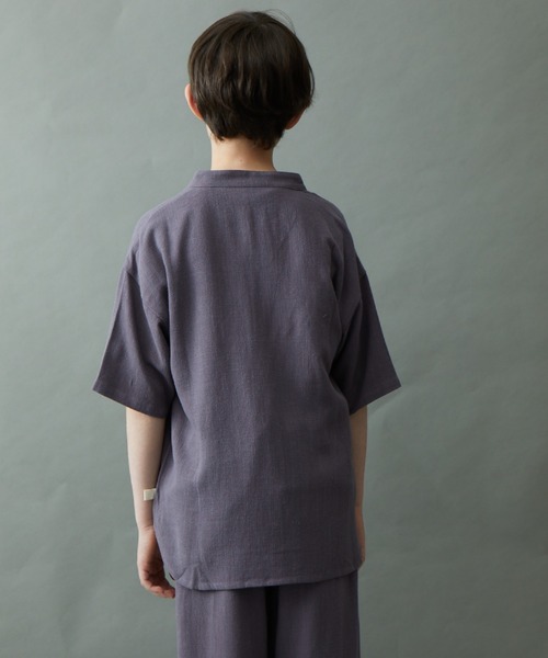 ＆yam（アンドヤム）の「リネンレーヨン バンドカラー半袖シャツ（シャツ/ブラウス・キッズ・グリーン/グレー/ベージュ/パープル/ブラック・140-150cm/130-140cm/150-160cm/120-130cm/110-120cm）」の8枚目の写真