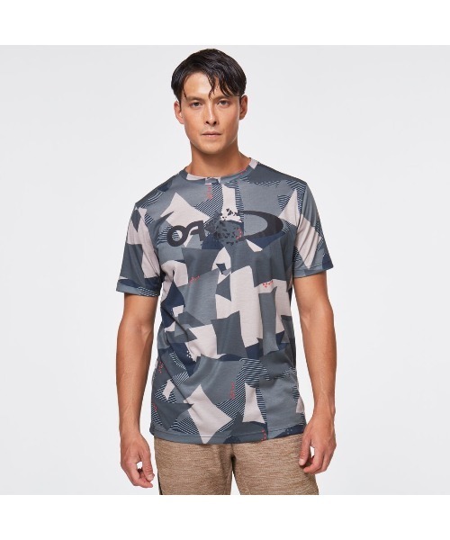 7/11迄売買希望　OAKLEY オークリー　ダークグレー シャツ　価格相談可能 7/11迄売買希望 OAKLEY オークリー ダークグレー シャツ 価格