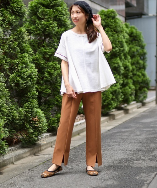 チチカカ（チチカカ）の「ライン刺繍プルオーバー（Tシャツ/カットソー・レディース・ネイビー/ブラウン/オフホワイト・FREE）」の4枚目の写真