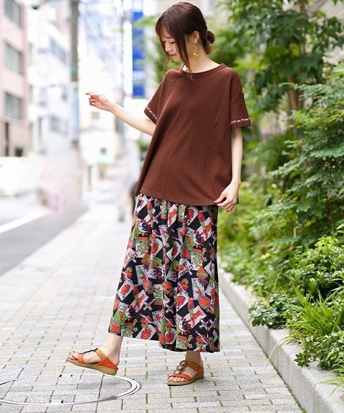 チチカカ（チチカカ）の「ライン刺繍プルオーバー（Tシャツ/カットソー・レディース・ネイビー/ブラウン/オフホワイト・FREE）」の8枚目の写真