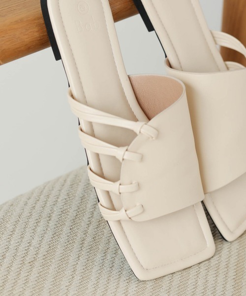 Bab（バブ）の「【WEB限定】ノットデザインサンダル（サンダル・レディース・ブラック/ダークブラウン/アイボリー・M/L）」の8枚目の写真