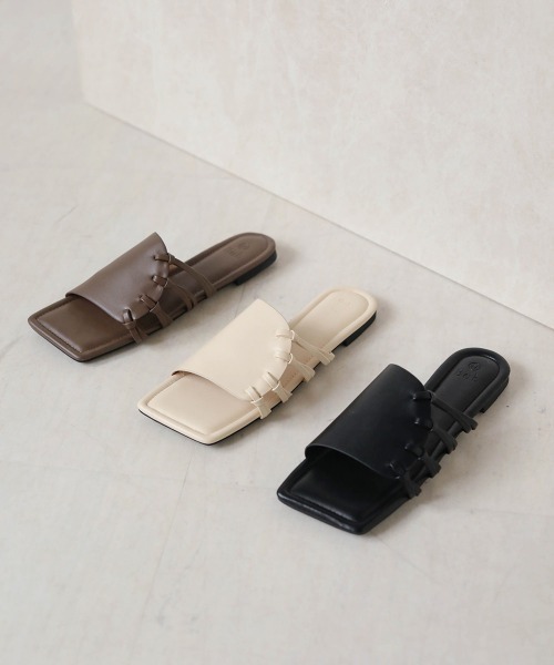 Bab（バブ）の「【WEB限定】ノットデザインサンダル（サンダル・レディース・ブラック/ダークブラウン/アイボリー・M/L）」の5枚目の写真