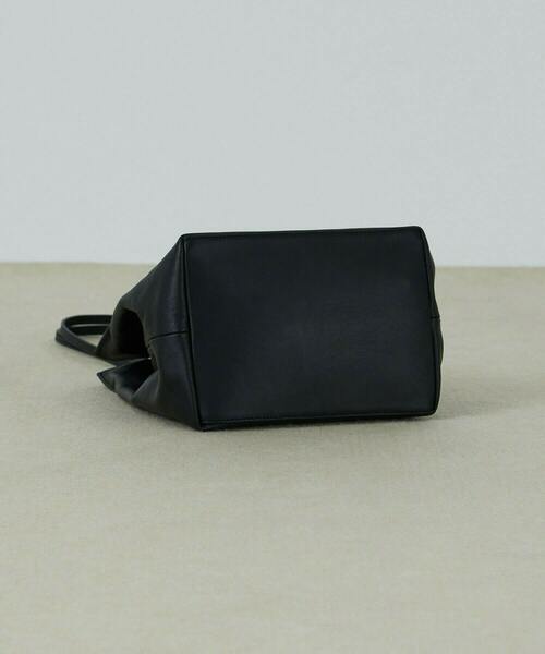 ADIEU TRISTESSE(アデュートリステス)の「レザーバッグ(トートバッグ・レディース・ホワイト/ブラック・FREE)」の15枚目の写真