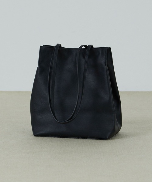 ADIEU TRISTESSE(アデュートリステス)の「レザーバッグ(トートバッグ・レディース・ホワイト/ブラック・FREE)」の2枚目の写真