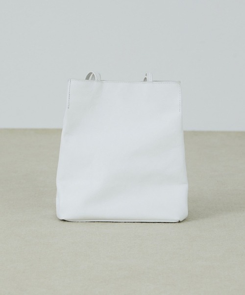 ADIEU TRISTESSE(アデュートリステス)の「レザーバッグ(トートバッグ・レディース・ホワイト/ブラック・FREE)」の11枚目の写真