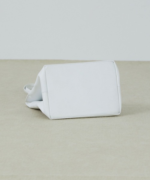 ADIEU TRISTESSE(アデュートリステス)の「レザーバッグ(トートバッグ・レディース・ホワイト/ブラック・FREE)」の8枚目の写真