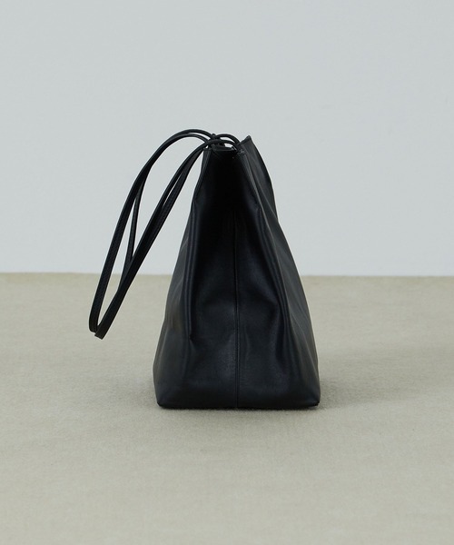 ADIEU TRISTESSE(アデュートリステス)の「レザーバッグ(トートバッグ・レディース・ホワイト/ブラック・FREE)」の4枚目の写真