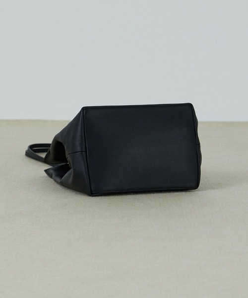 ADIEU TRISTESSE(アデュートリステス)の「レザーバッグ(トートバッグ・レディース・ホワイト/ブラック・FREE)」の10枚目の写真