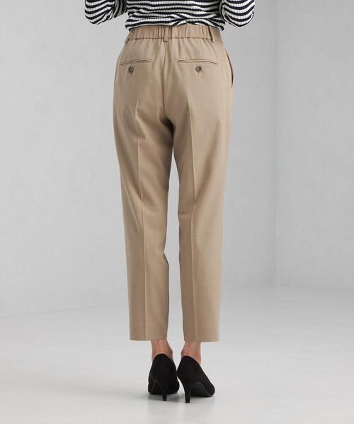 green label relaxing(グリーンレーベルリラクシング)の「カチリラ テーパード パンツ -ウォッシャブル- -ストレッチ- -防シワ-(スラックス・レディース・その他1/ネイビー/ベージュ/オリーブ・36/38/40/42/34/44/46)」の14枚目の写真