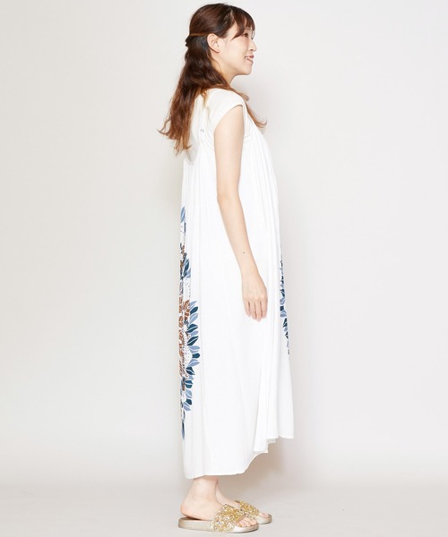 チャイハネ（チャイハネ）の「【チャイハネ】メンデルキャミワンピース（ワンピース・レディース・ベージュ/ホワイト/キャメル・FREE）」の9枚目の写真