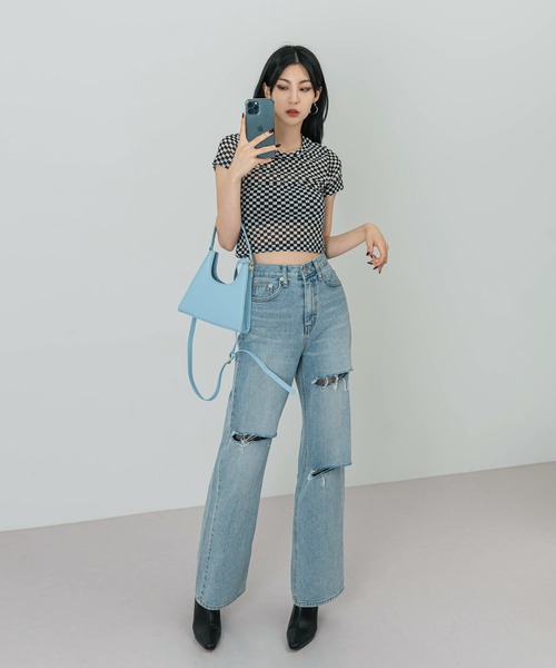 FOLLOWIN（フォロウィン）の「ハイウエストスリーカッティングデニムパンツ（デニムパンツ・レディース・ブラック/ブルー・SMALL/MEDIUM/LARGE）」の16枚目の写真