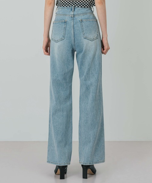 FOLLOWIN（フォロウィン）の「ハイウエストスリーカッティングデニムパンツ（デニムパンツ・レディース・ブラック/ブルー・SMALL/MEDIUM/LARGE）」の21枚目の写真