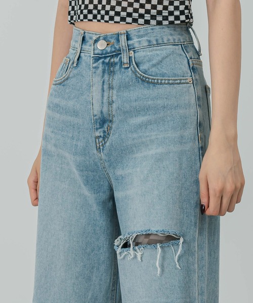 FOLLOWIN（フォロウィン）の「ハイウエストスリーカッティングデニムパンツ（デニムパンツ・レディース・ブラック/ブルー・SMALL/MEDIUM/LARGE）」の22枚目の写真