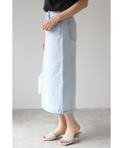 Bonjour Sagan(ボンジュールサガン)の「デニムミディアムスカート(デニムスカート・レディース・ライトブルー/ブルー・S/M)」の14枚目の写真