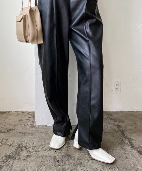 CAPRICIEUX LE'MAGE（カプリシューレマージュ）の「エコレザーサロペット（サロペット/オーバーオール・レディース・オフホワイト/ブラック・FREE）」の13枚目の写真