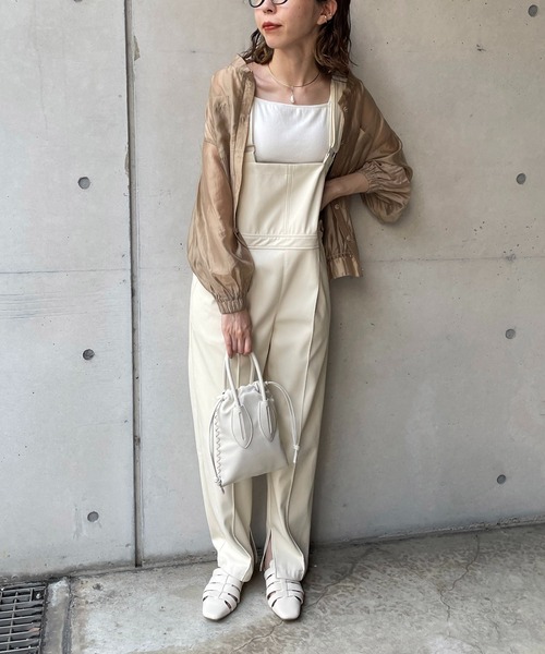 CAPRICIEUX LE'MAGE（カプリシューレマージュ）の「エコレザーサロペット（サロペット/オーバーオール・レディース・オフホワイト/ブラック・FREE）」の11枚目の写真