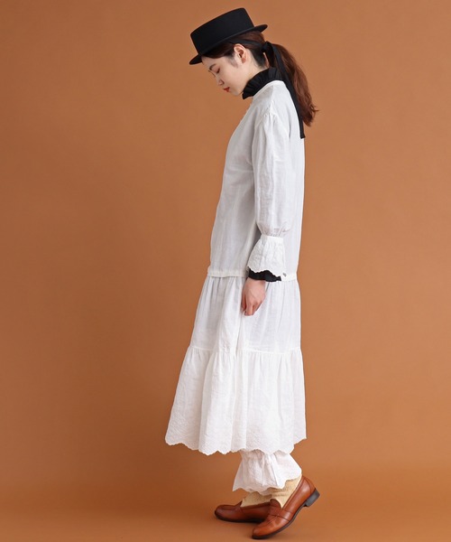 Malle（マル）の「malle　リネン/コットン　カットワーク刺繍ドレス（ワンピース・レディース・オフホワイト/ブラック・FREE）」の11枚目の写真