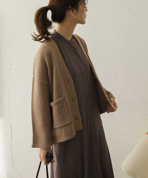 URBAN RESEARCH DOORS（アーバンリサーチドアーズ）の「ローゲージアウトポケットカーディガン∴（カーディガン/ボレロ・レディース・モカ/アイボリー・ONE）」の4枚目の写真