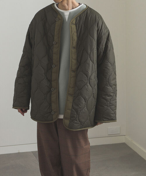 BEAMS HEART（ビームスハート）の「BEAMS HEART / キルト ボア リバーシブル ビッグジャケット（ダウンジャケット/コート・メンズ・オリーブ/ブラック・LARGE/MEDIUM/SMALL）」の3枚目の写真