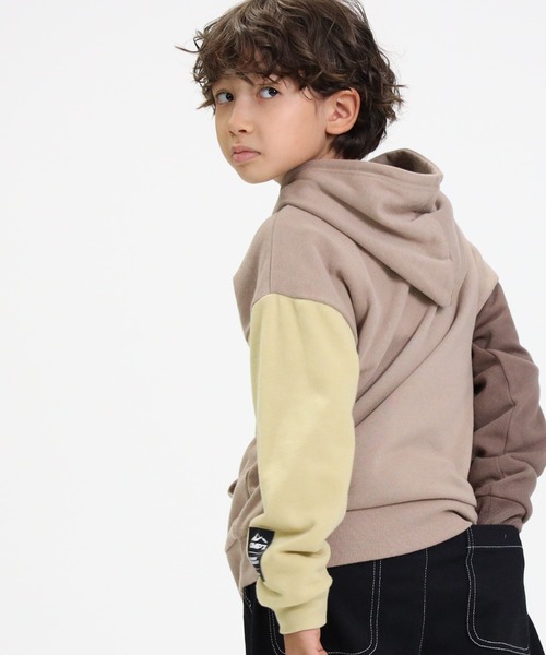 CAMP7（キャンプセブン）の「【CAMP7】ロゴフーディースウェット（スウェット・キッズ・パープル/ライム/イエロー/ブラック・120/105/140/155/130）」の13枚目の写真