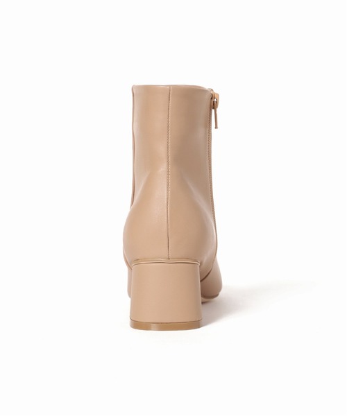 Simplicite（サンプリシテ）の「スクエアショートブーツ◆（その他シューズ・レディース・ベージュ/アイボリー/ブラック・MEDIUM/LARGE/SMALL）」の8枚目の写真