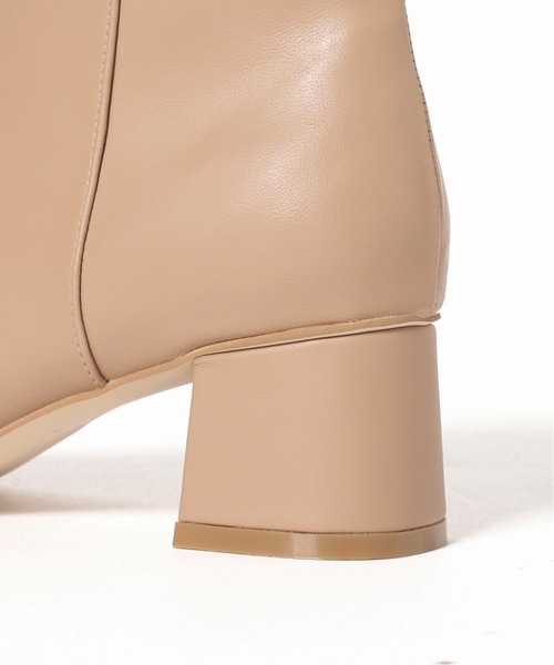 Simplicite（サンプリシテ）の「スクエアショートブーツ◆（その他シューズ・レディース・ベージュ/アイボリー/ブラック・MEDIUM/LARGE/SMALL）」の11枚目の写真