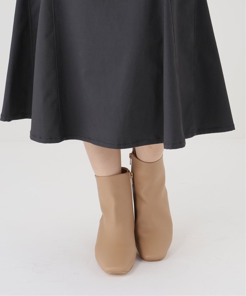 Simplicite（サンプリシテ）の「スクエアショートブーツ◆（その他シューズ・レディース・ベージュ/アイボリー/ブラック・MEDIUM/LARGE/SMALL）」の17枚目の写真