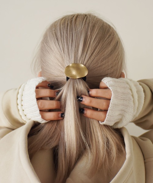 Port(ポート)の「ニット ロング アームウォーマー #(アームカバー・レディース・チャコールグレー/ブラック/ブラウン/グレー/オフホワイト/カーキ・FREE)」の9枚目の写真