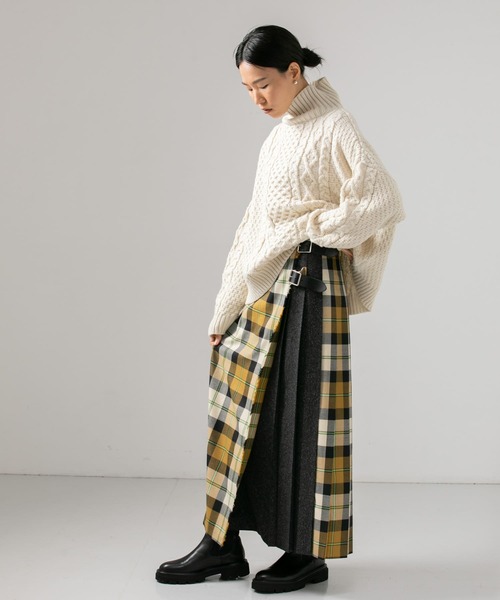 O'NEIL of DUBLIN（オニールオブダブリン）の「【別注】O'NEIL OF DUBLIN×URBAN RESEARCH　WRAP SKIRT（スカート・レディース・パープル/ベージュ系その他・8）」の8枚目の写真