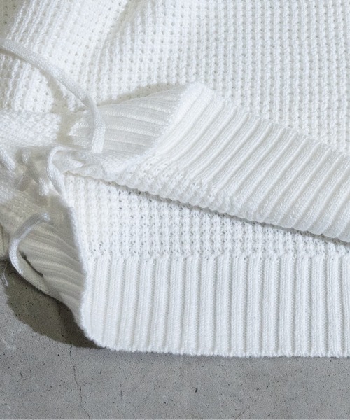 JOHN'S CLOSET（ジョンズクローゼット）の「【50】レースアップBIGニット（ニット/セーター・メンズ・カーキ/チャコールグレー/ブラック/ホワイト/ベージュ・LARGE/MEDIUM）」の13枚目の写真