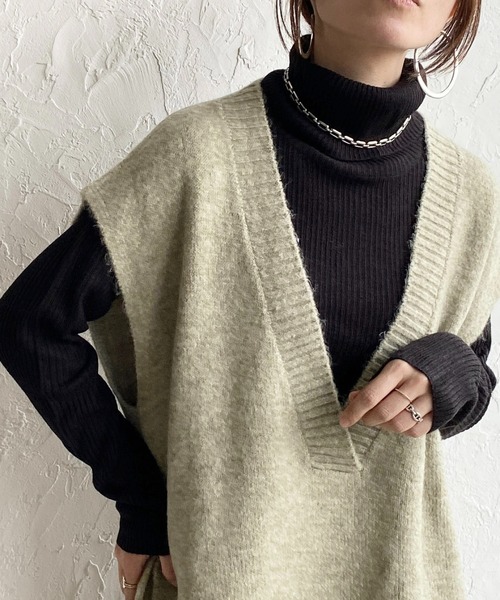 She's Closet（シーズクローゼット）の「ハイネックタイト長袖タートルリブニットプルオーバー（ニット/セーター・レディース・ブラック/オフホワイト/ベージュ/グレー/アイボリー/モカ/パープル/ブルー・M/L）」の4枚目の写真