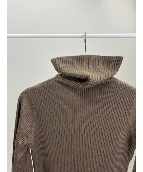 She's Closet（シーズクローゼット）の「ハイネックタイト長袖タートルリブニットプルオーバー（ニット/セーター・レディース・ブラック/オフホワイト/ベージュ/グレー/アイボリー/モカ/パープル/ブルー・M/L）」の14枚目の写真