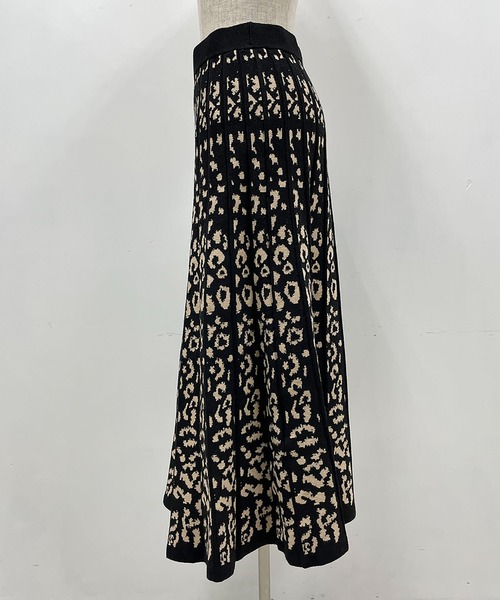 PICCIN(ピッチン)の「12Gジャガードニットスカート(スカート・レディース・ブラウン/ブラック・M/L)」の3枚目の写真