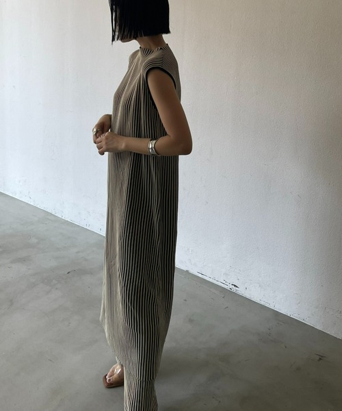 AIC.（エーアイシー）の「【再入荷】リネンタッチ配色リブワンピース/セットアップ可能（ワンピース・レディース・ブラック/グリーン・FREE）」の14枚目の写真