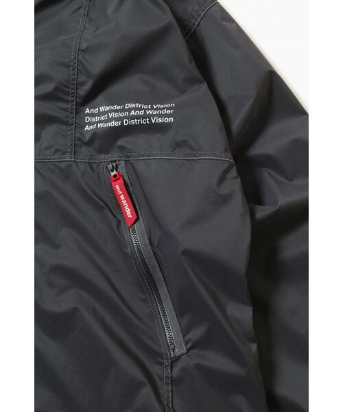 and wander(アンドワンダー)の「District Vision × and wander/ディストリクトヴィジョン × アンドワンダー PERTEX wind jacket パーテックスウインドジャケット 5742121192(マウンテンパーカー・メンズ・チャコールグレー・3/4/5)」の21枚目の写真