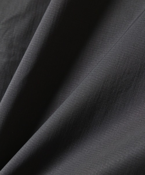 and wander(アンドワンダー)の「District Vision × and wander/ディストリクトヴィジョン × アンドワンダー PERTEX wind jacket パーテックスウインドジャケット 5742121192(マウンテンパーカー・メンズ・チャコールグレー・3/4/5)」の16枚目の写真