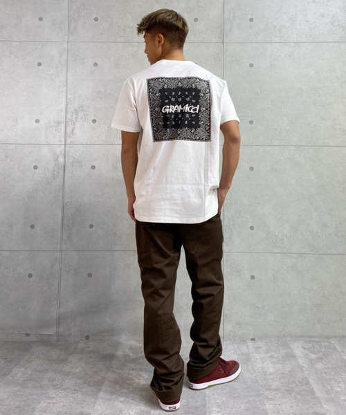 Gramicci(グラミチ)の「【ムラサスポーツ別注】GRAMICCI/グラミチ バンダナ柄 ルーズシルエット バックプリントTシャツ GMT-22S2238(Tシャツ/カットソー・メンズ・ホワイト/ブラック・M/L/XL)」の16枚目の写真