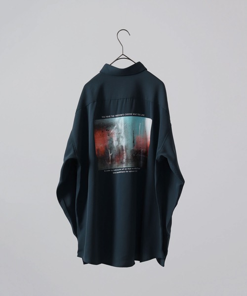 Naive magic(ナイーブマジック)の「トロミ バックプリント オーバーサイズ レギュラーカラー/クレリック シャツ(シャツ/ブラウス・メンズ・ブルー系その他/ブルー/ブラック系その他/グレイッシュベージュ/ブラック/グレー系その他/ホワイト系その他/チャコールグレー/グリーン/グリーン系その他/ホワイト/ベージュ系その他・M/L)」の12枚目の写真