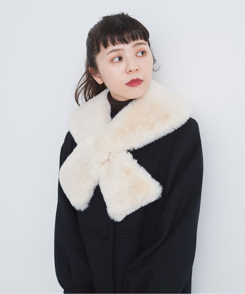 Dot&Stripes CHILD WOMAN(ドットアンドストライプス チャイルドウーマン)の「☆フェイクファー 3角付け衿マフラー(マフラー・レディース・カーキ/ピンク/アイボリー・FREE)」の4枚目の写真