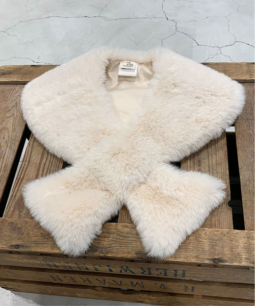 Dot&Stripes CHILD WOMAN(ドットアンドストライプス チャイルドウーマン)の「☆フェイクファー 3角付け衿マフラー(マフラー・レディース・カーキ/ピンク/アイボリー・FREE)」の16枚目の写真