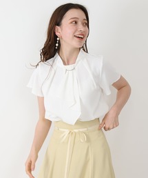 金具付きボウタイブラウス