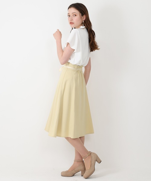 ASTORIA ODIER（アストリアオディール）の「金具付きボウタイブラウス（シャツ/ブラウス・レディース・ミント/グレイッシュベージュ/ネイビー/ベージュ/ホワイト/ラベンダー/スモークピンク/ホワイト×ネイビー/グレー×ホワイト/ベージュ系その他/ブラウン/ライトグレー/ピンクベージュ・SMALL/MEDIUM/LARGE）」の15枚目の写真