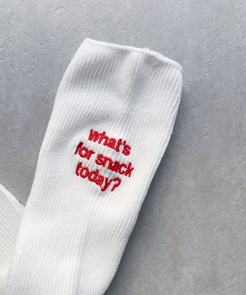 Loueme(ルエム)の「What′s for snack today ロゴ刺繍ソックス(ソックス/靴下・レディース・ホワイト/ブラック/ピンク/ブルー/グリーン/ホワイト系その他・FREE)」の16枚目の写真
