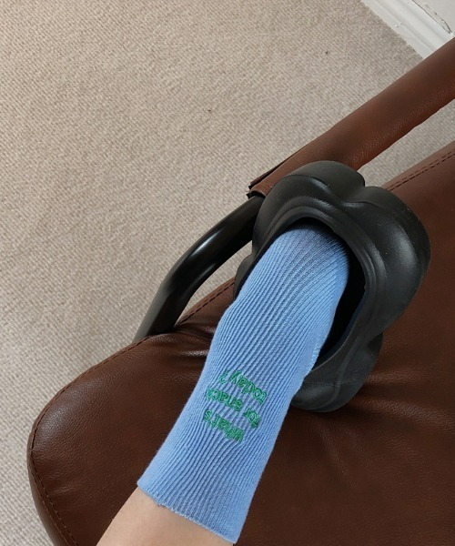 Loueme(ルエム)の「What′s for snack today ロゴ刺繍ソックス(ソックス/靴下・レディース・ホワイト/ブラック/ピンク/ブルー/グリーン/ホワイト系その他・FREE)」の21枚目の写真