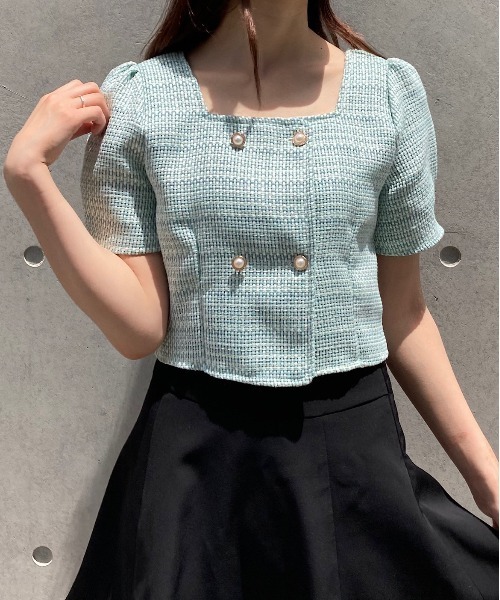 titty＆Co. PETIT（ティティアンドコープティ）の「【titty&Co.PETIT】ダブルボタンツイードトップス（シャツ/ブラウス・レディース・グリーン/アイボリー・FREE）」の2枚目の写真