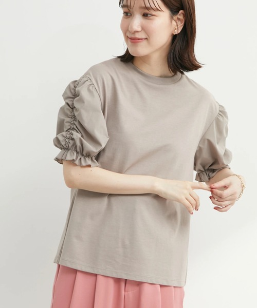 Sugar spoon（シュガースプーン）の「・SUGAR SPOON ギャザースリーブTシャツ（Tシャツ/カットソー・レディース・ブラック/オフホワイト/ブルー/グレイッシュベージュ・FREE）」の4枚目の写真