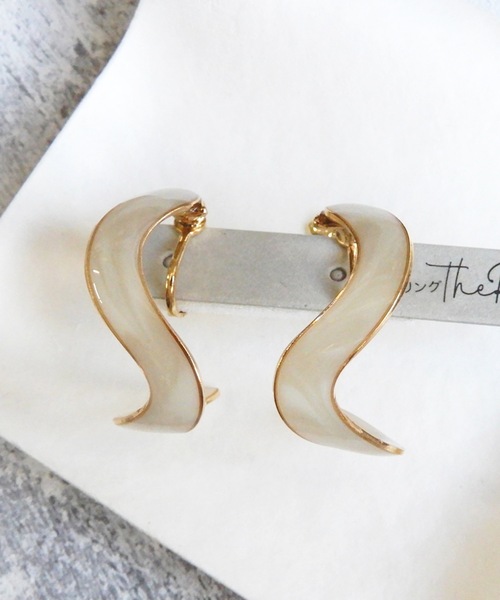 The Rule(ザルール)の「The Rule ザルール:Riviera hoop earring:リビエラ フープイヤリング(イヤリング・レディース・グレー/ピンク/ブルー/ベージュ・FREE)」の8枚目の写真